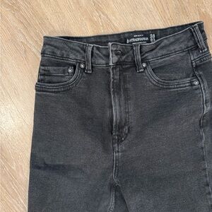 Stradivarius women’s Black washed Jeans - Slim Mom Fit EU38